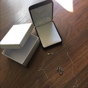 Kay Jewelers necklace (BROKEN)