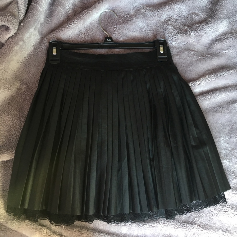leather skirt
