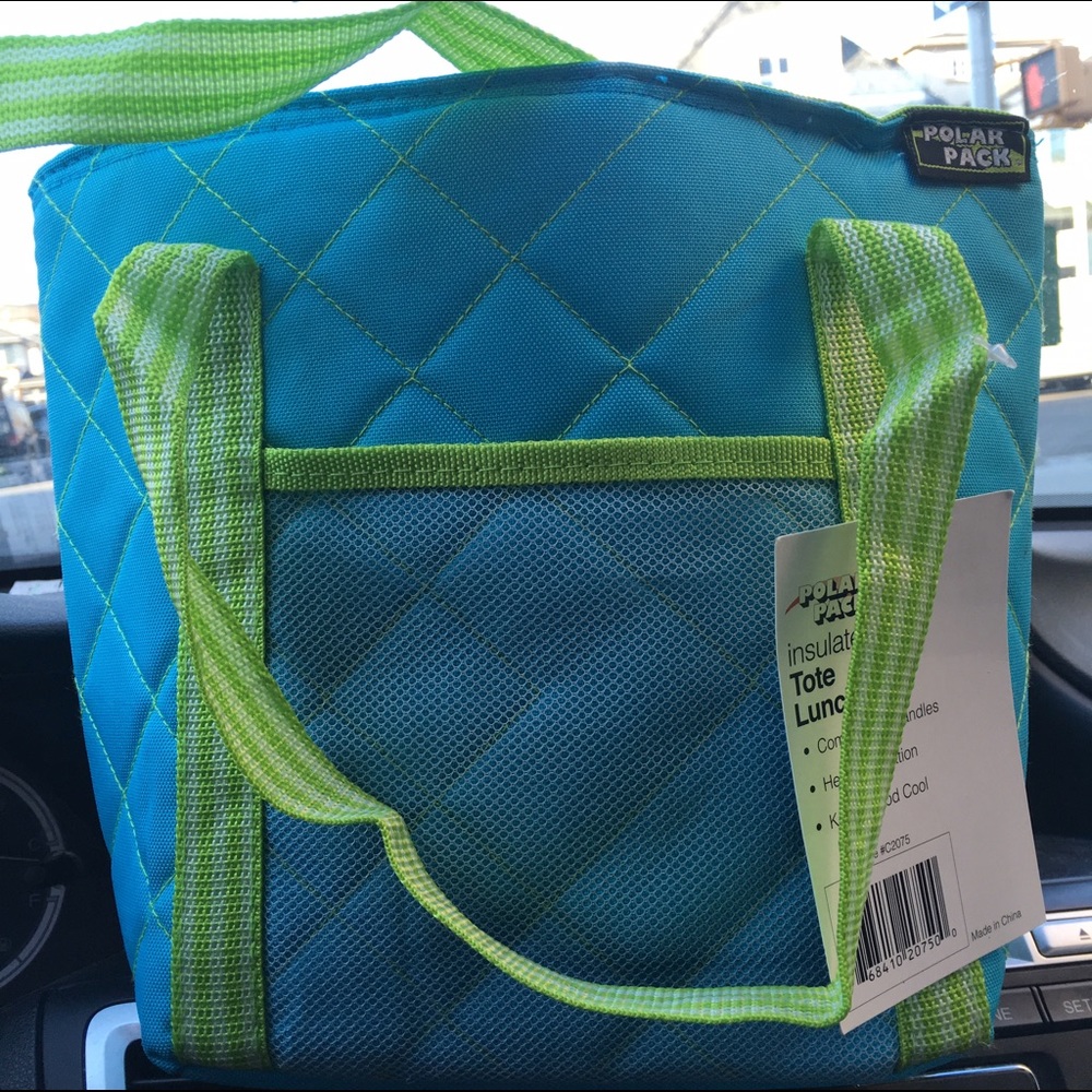 Insulated zippered tote bag