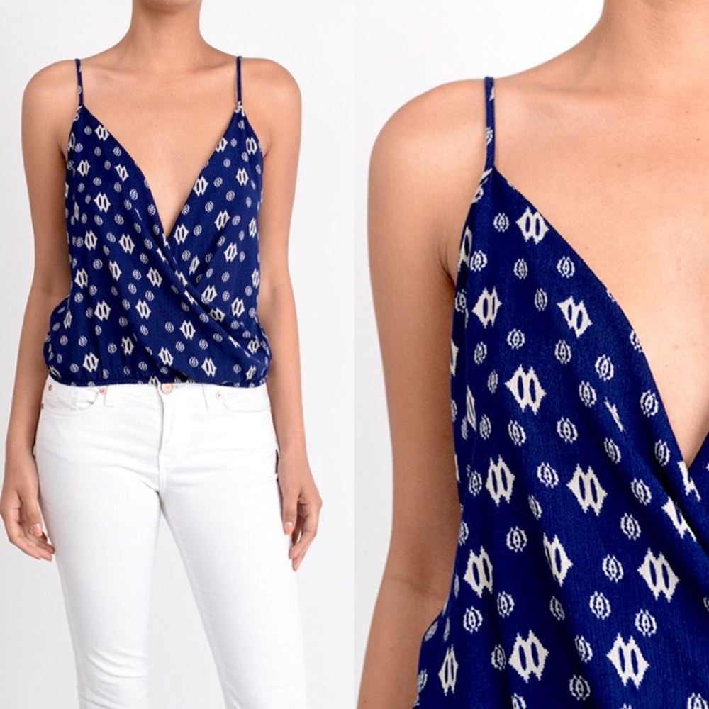 Med Left! Navy printed tank - Picture 1 of 7