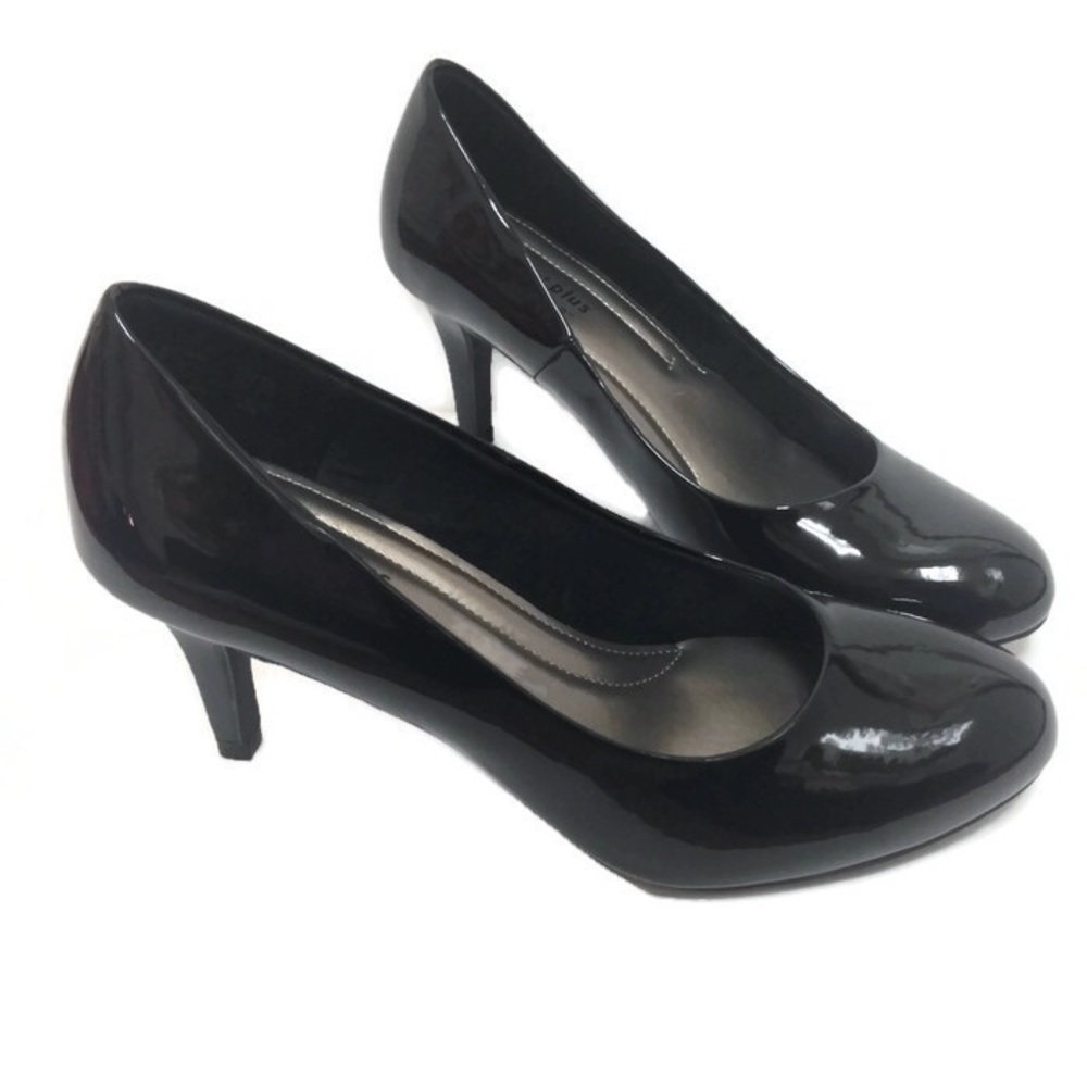 🚨LAST CHANCE🚨NIB Black 3" Round Toe Heels