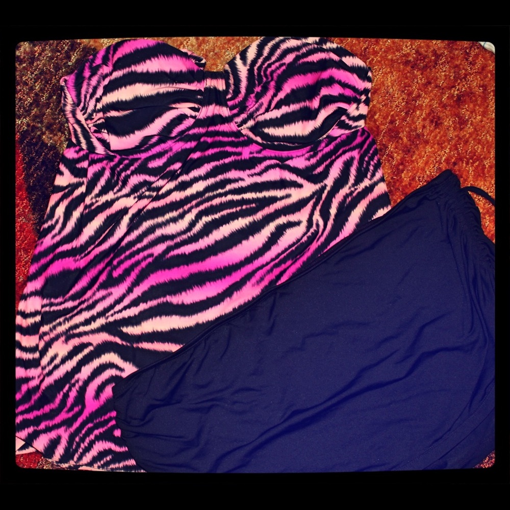Pink &a black zebra swimsuit top