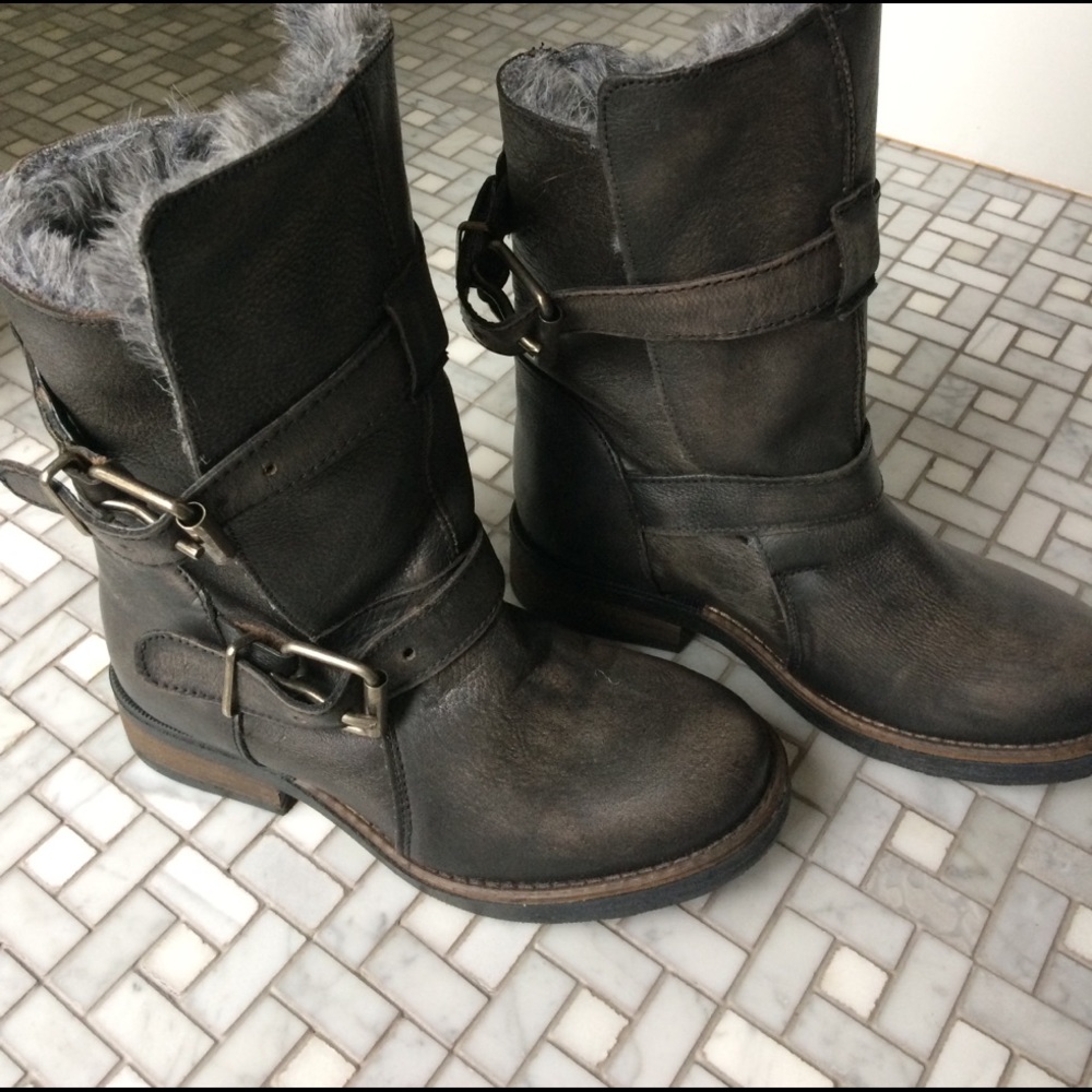 Steve Madden mid calf boot with faux fur brand new