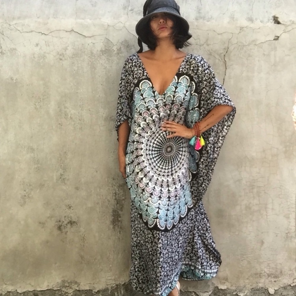 ❤️SOLD❤️💕Host Pic💕Beach Dress Coverup brand new