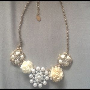 Floral necklace