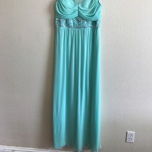 NWT Mint Prom dress