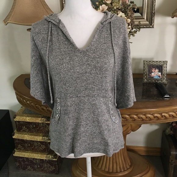 NEW! JUICY COUTURE TOP - Picture 3 of 8