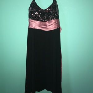 BLACK W PINK SEQUINED SHORT DRESS