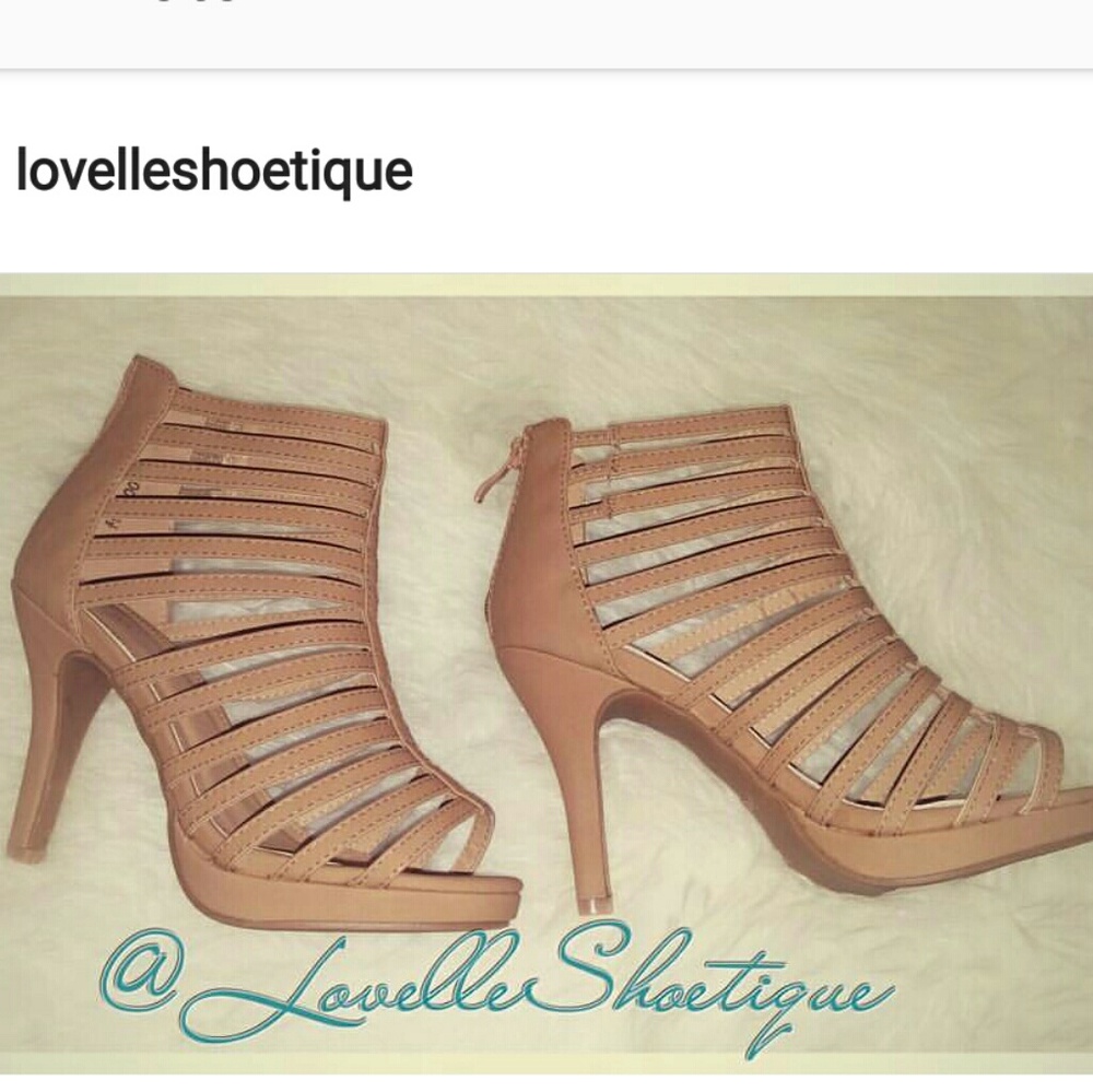 Heels - Picture 2 of 2