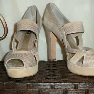 White House Black Market Peep Toe Pump