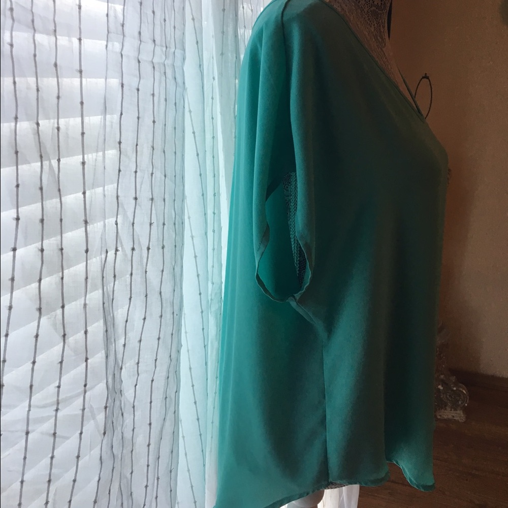 Flowy blouse - Picture 2 of 2