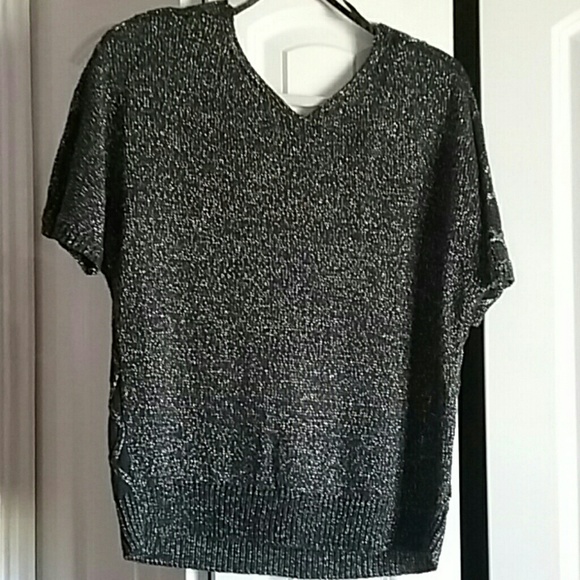 SOLD!!  Nine West Sweater Sz. Small - Picture 5 of 7