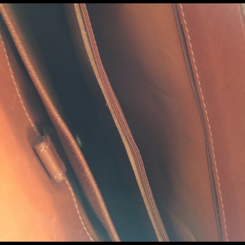 Dooney & Bourke Black and Tan bag - Picture 6 of 6