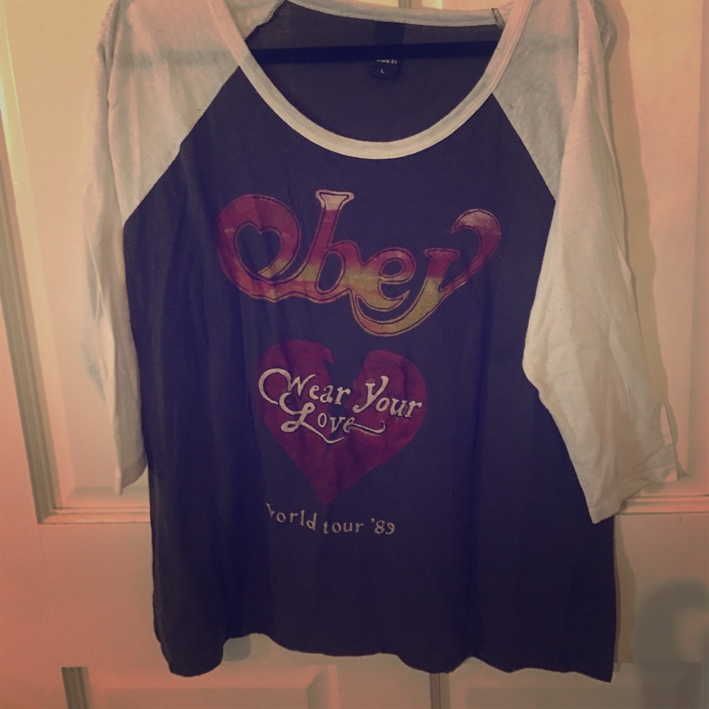 Obey quarter length sleeve tee