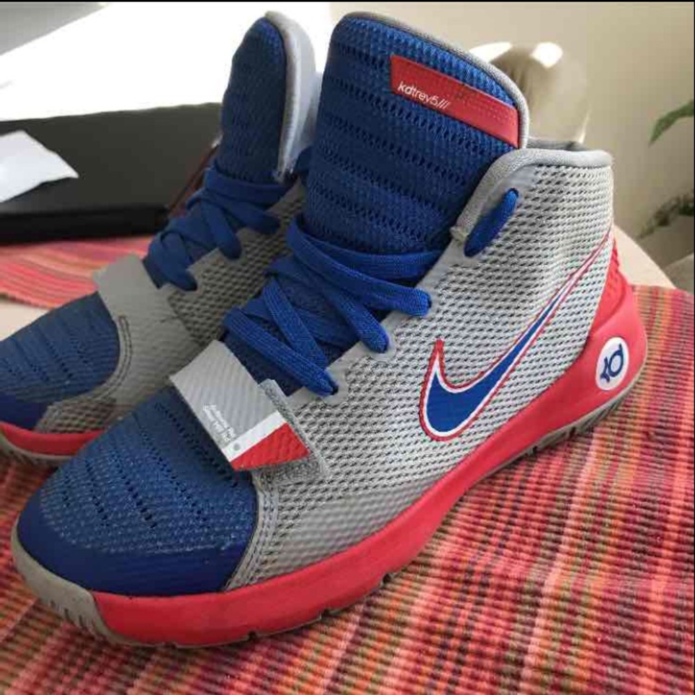 KD Sneakers