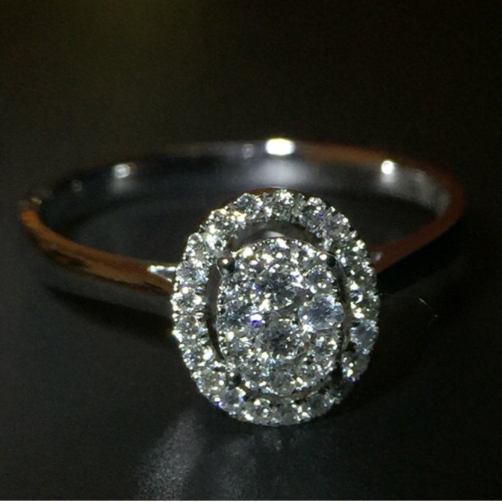 ✅♥️sale‼️new condition ‼️18K 💍engagement ring. - Picture 1 of 8