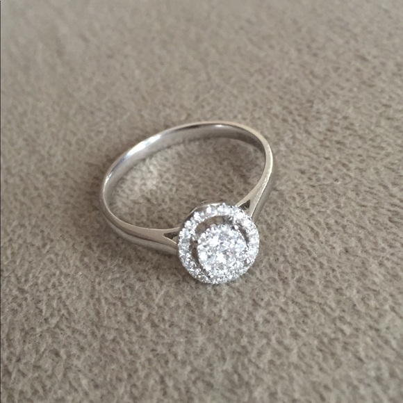 ✅♥️sale‼️new condition ‼️18K 💍engagement ring. - Picture 8 of 8