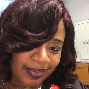 Meet your Posher, Sylvia