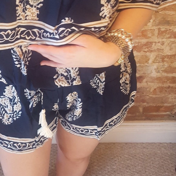 Off the Shoulder Romper with Tassel Waist Tie - Picture 4 of 8