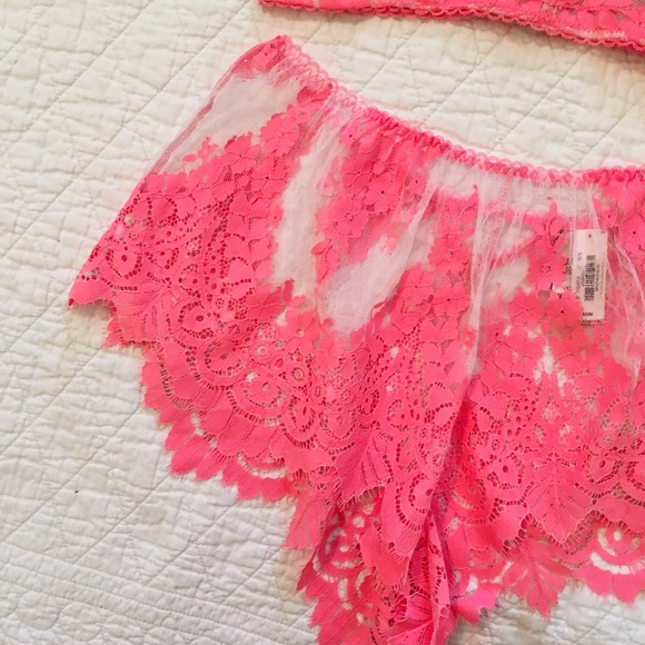 SET Victoria's Secret Dream Angels Floral Lingerie - Picture 5 of 7