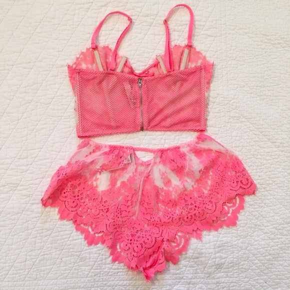 SET Victoria's Secret Dream Angels Floral Lingerie - Picture 6 of 7