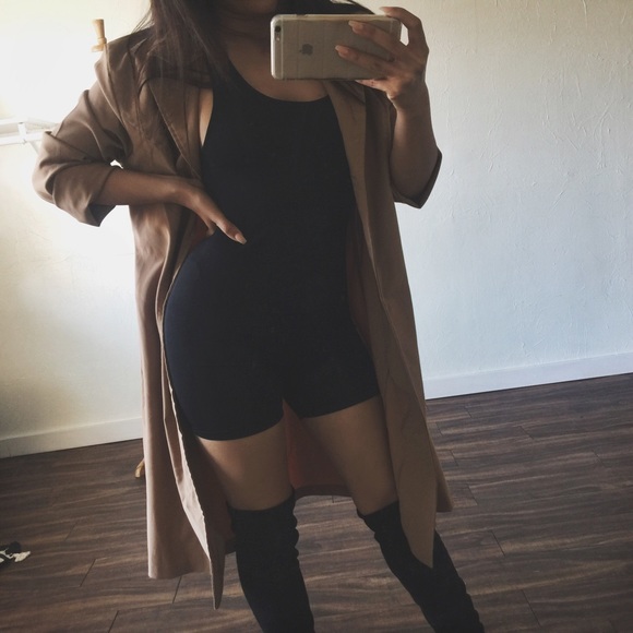 • The Society Shortsuit • Black - Picture 3 of 5