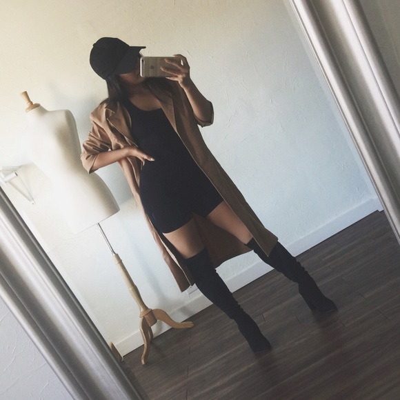 • The Society Shortsuit • Black - Picture 2 of 5