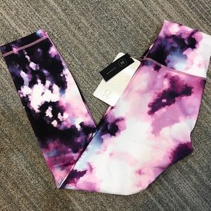 Lululemon High Times Blooming Pixie size 6 NWT