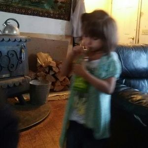 Meet your Posher, Sharee