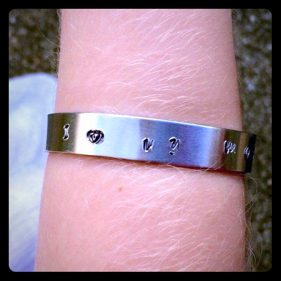 🆓BOGO🆓 "I love my mommy" cuff!!! - Picture 2 of 4