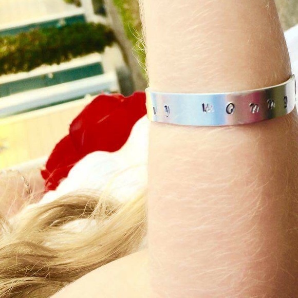 🆓BOGO🆓 "I love my mommy" cuff!!! - Picture 4 of 4