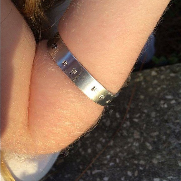 🆓BOGO🆓 "I love my mommy" cuff!!! - Picture 3 of 4