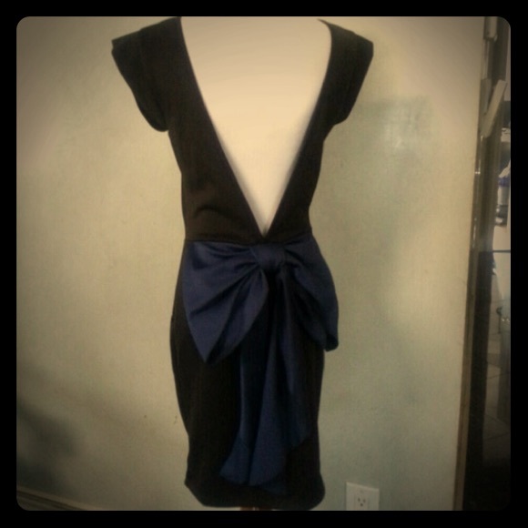 Black Dress with Adorable Blue Bow on the back - Picture 4 of 4