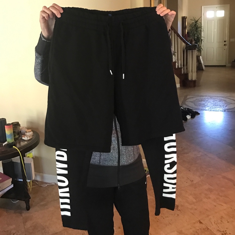 Legging shorts men's size L never worn