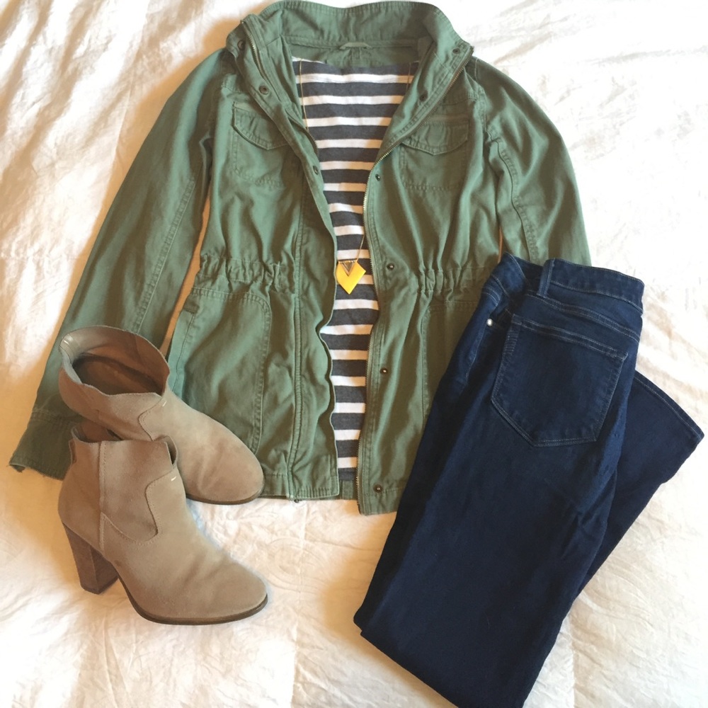 Gap striped boat neck tee
