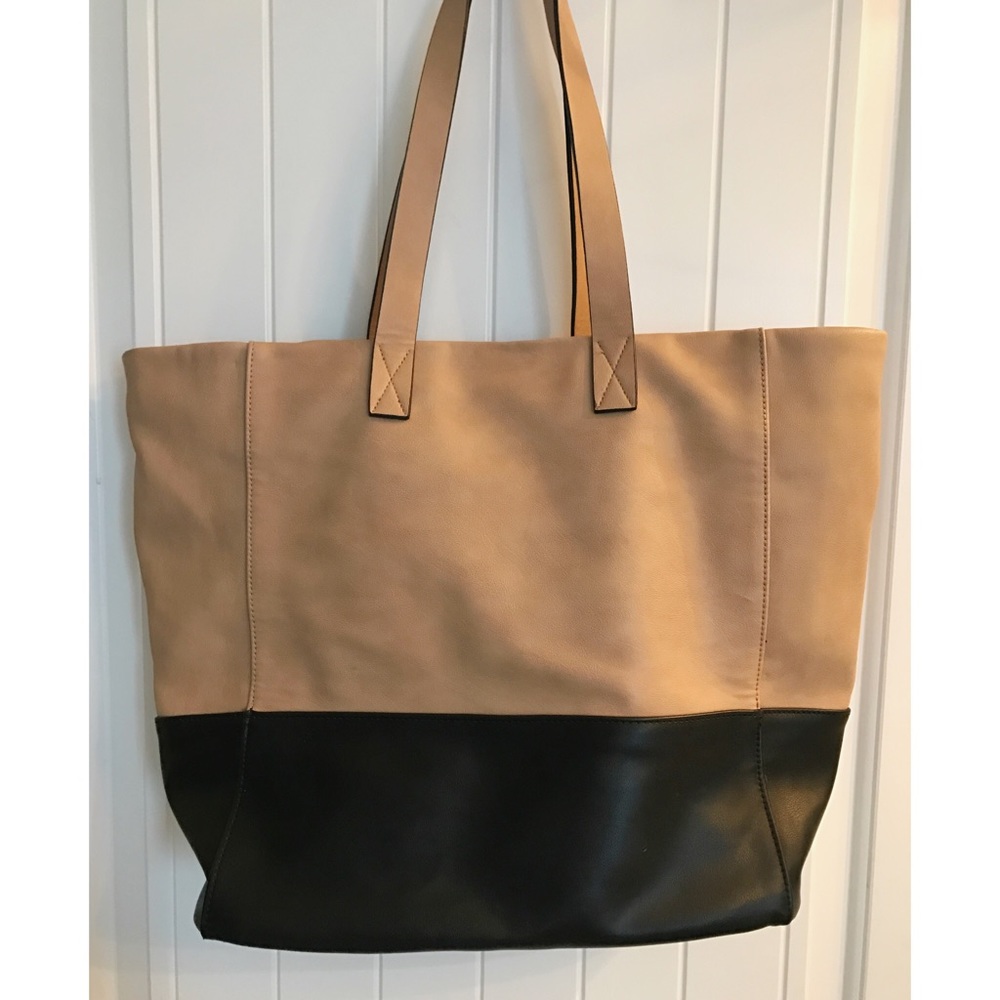 Beige/Tan colorblock purse/tote