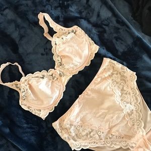 Vintage high waist French Bra and Panty Set