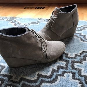 Toms Desert Wedge Bootie