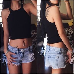 Black Cropped Tank
