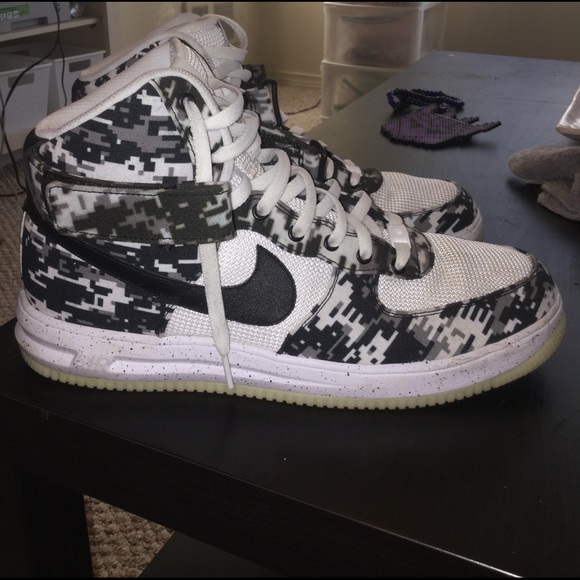 Nike Custom Air Force 1's - Picture 2 of 4