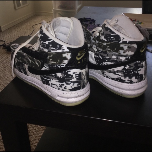 Nike Custom Air Force 1's - Picture 3 of 4