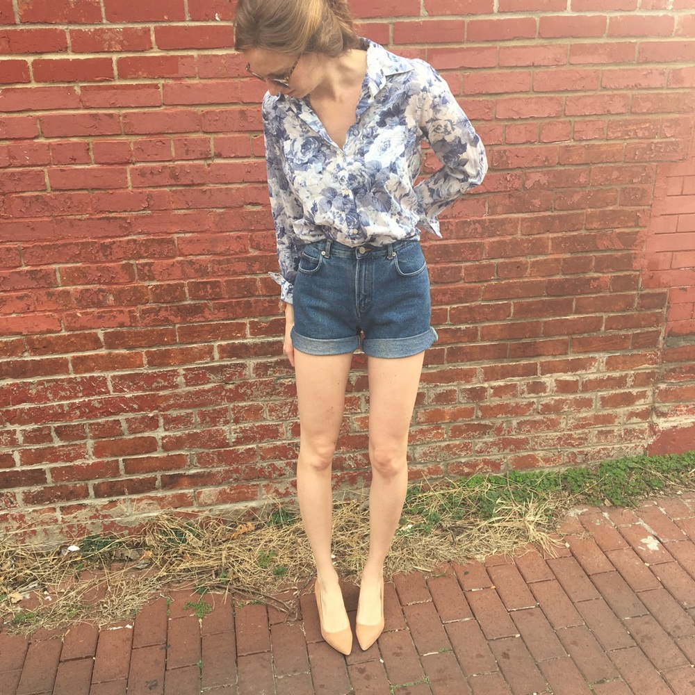 SOLD Vintage cut off jean shorts