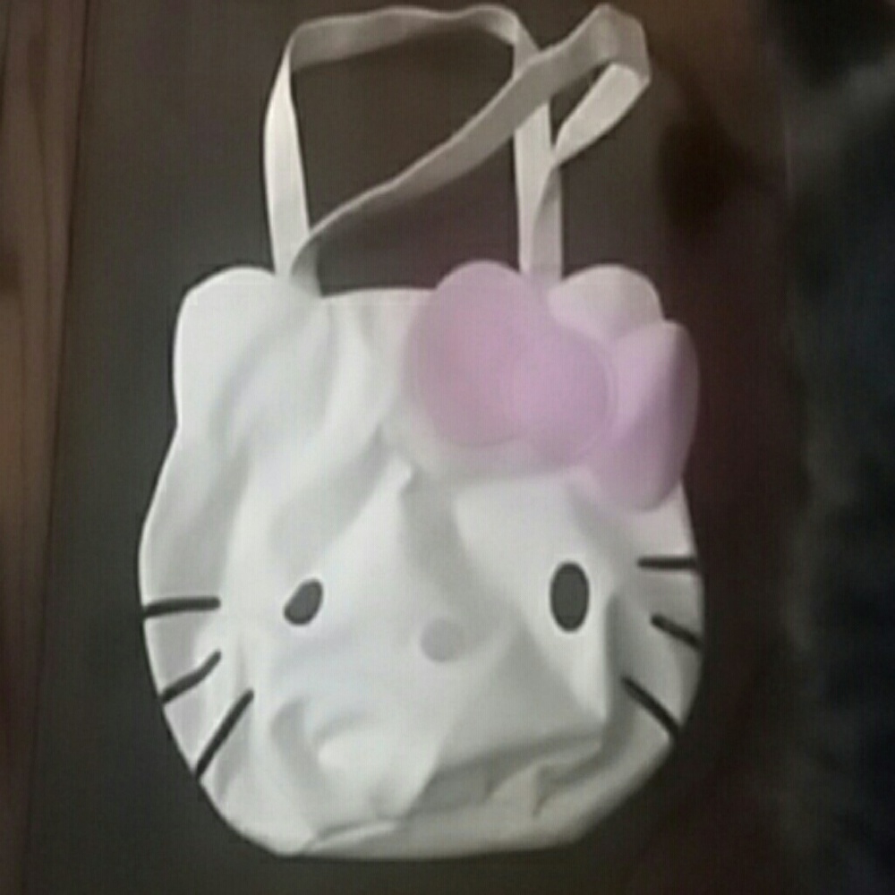 Hello kitty purse
