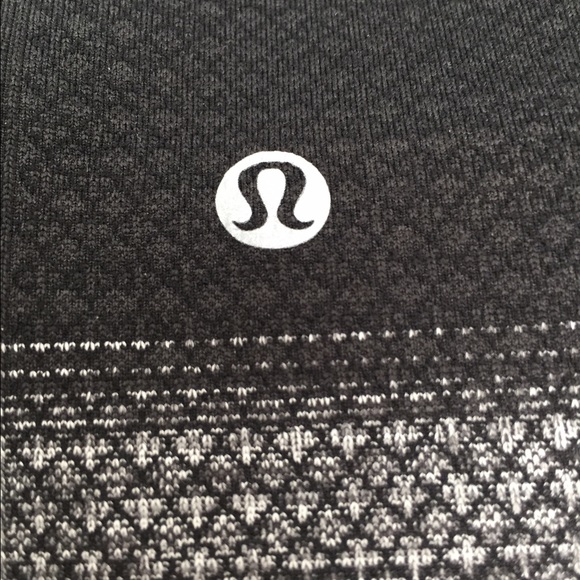 🎈SOLD🎈Lululemon Seamlessly Street Crop Ombre 6 - Picture 4 of 8