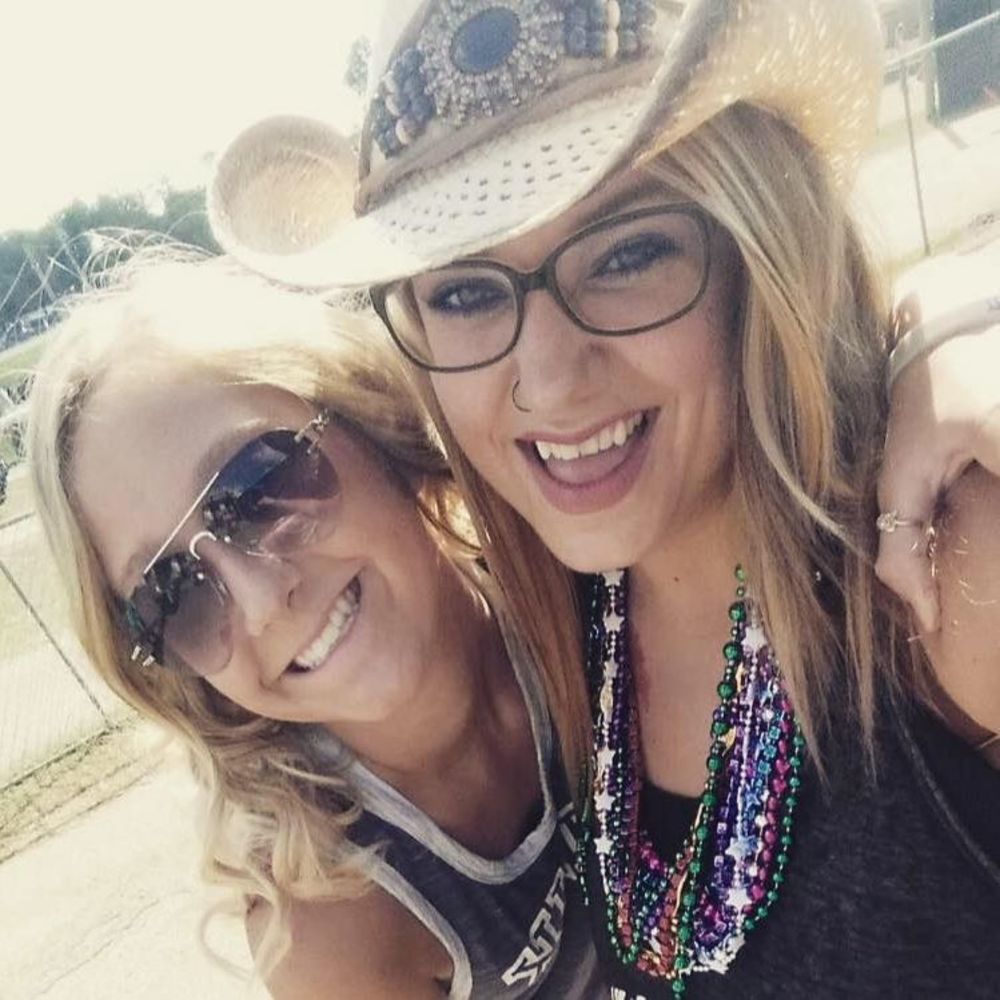 Meet your Posher, Kendra