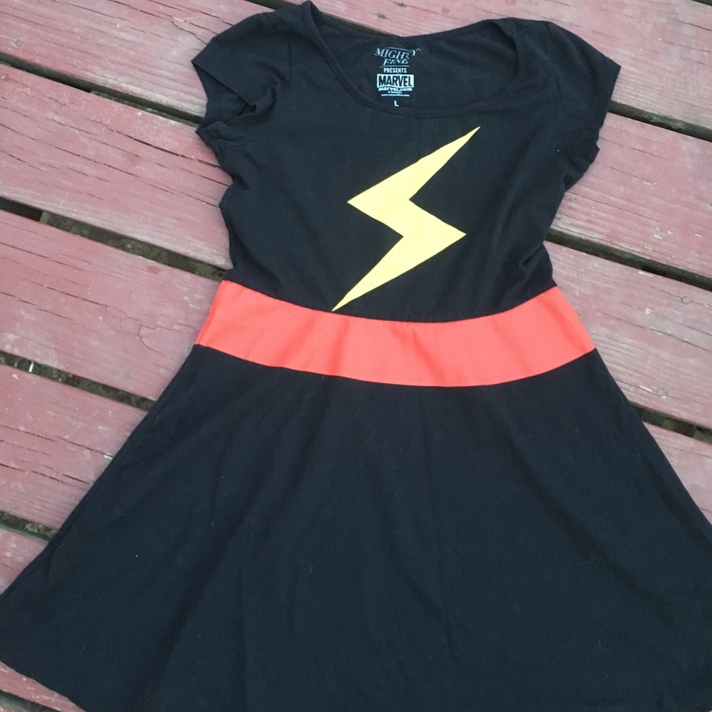 Mighty Fine Ms Marvel Skater Dress. Size L