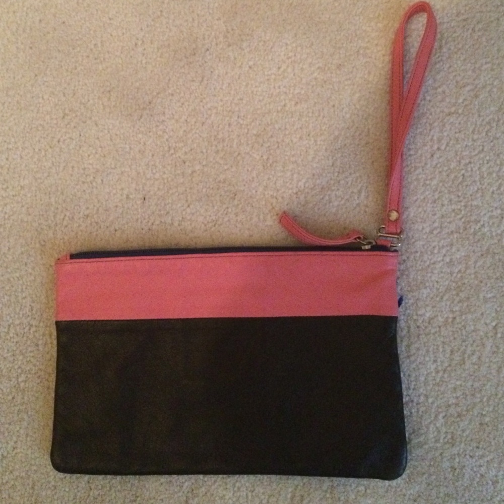 Nice pencil like leather carry purse accessory