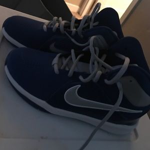 Boys grade school blue nikes