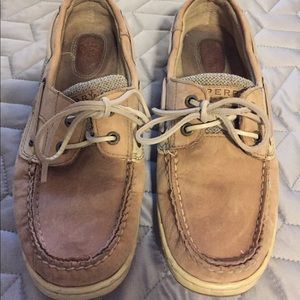 Sperry topsiders