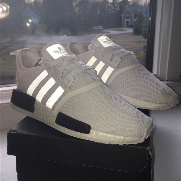 Adidas NMD_R1 - Picture 2 of 4
